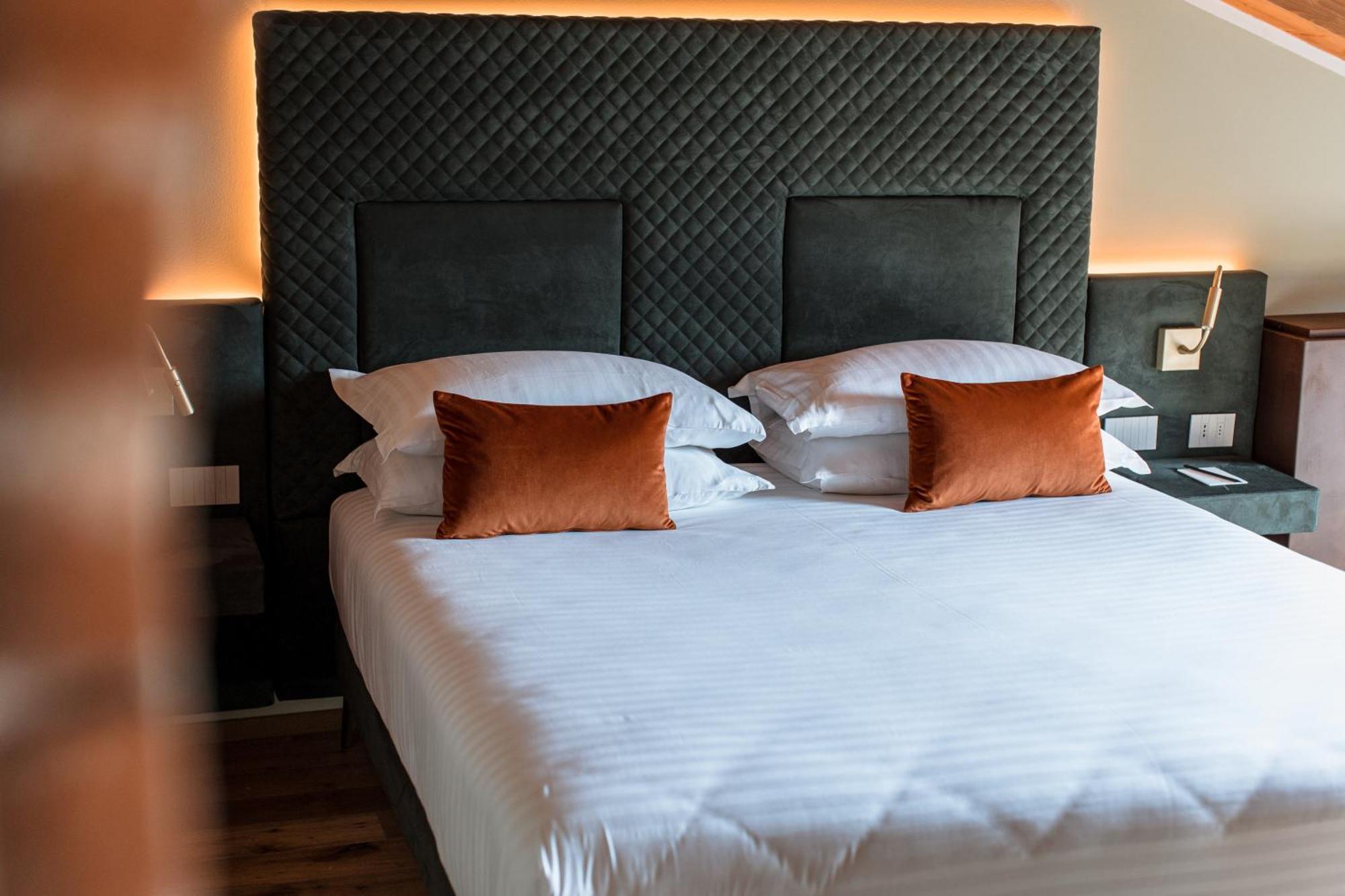 Pavillon Suite & Apartments Песк'єра-дель-Гарда Екстер'єр фото