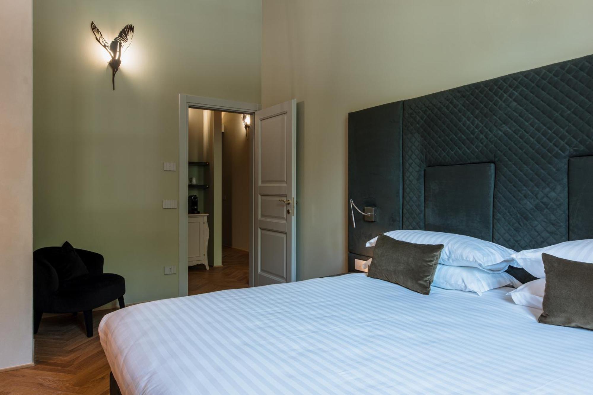 Pavillon Suite & Apartments Песк'єра-дель-Гарда Екстер'єр фото