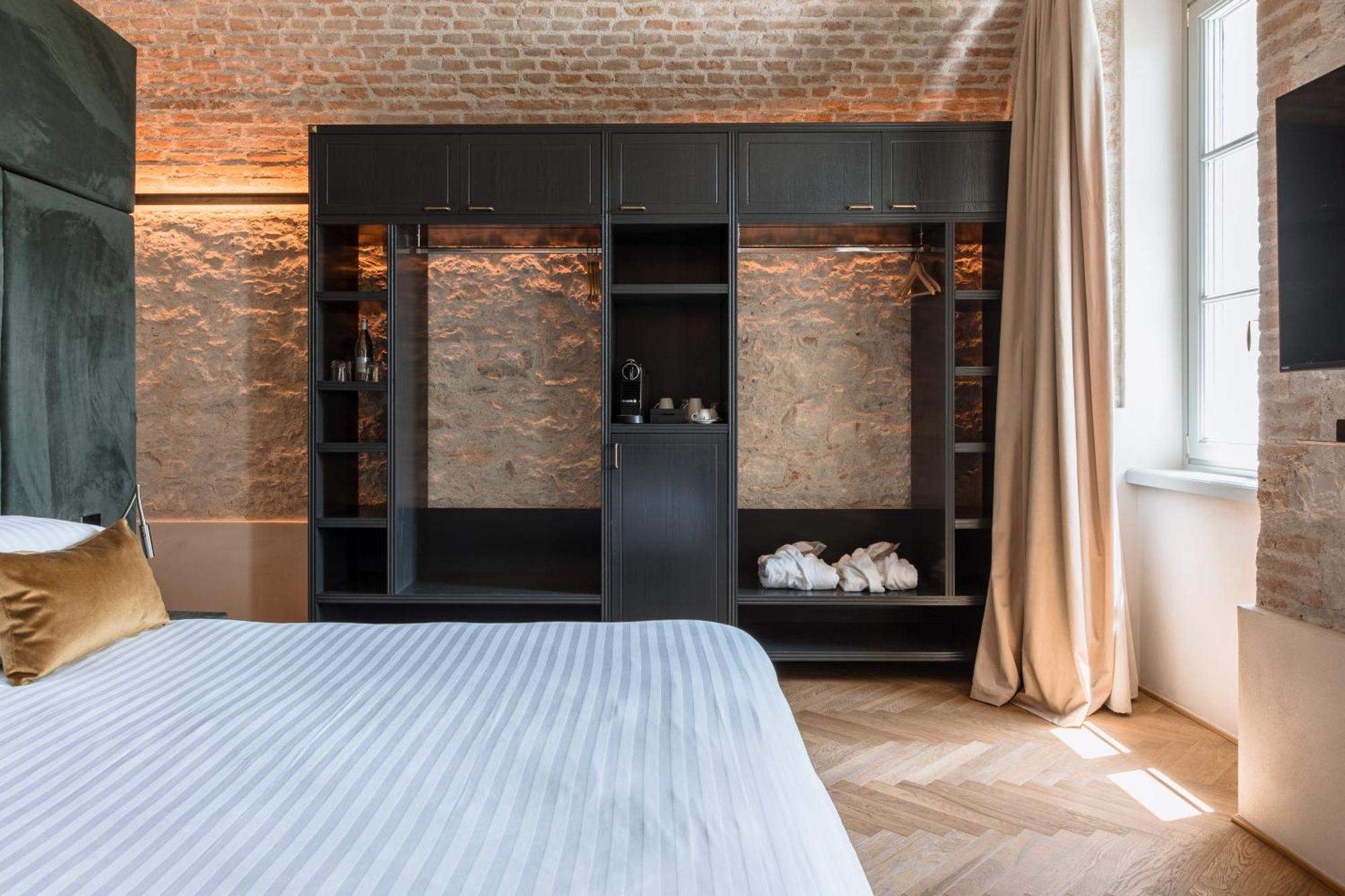 Pavillon Suite & Apartments Песк'єра-дель-Гарда Екстер'єр фото