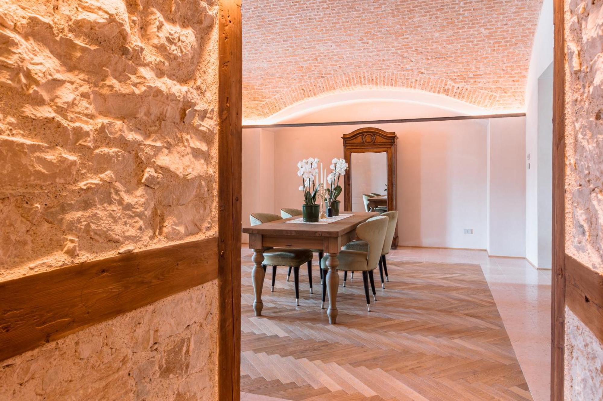 Pavillon Suite & Apartments Песк'єра-дель-Гарда Екстер'єр фото