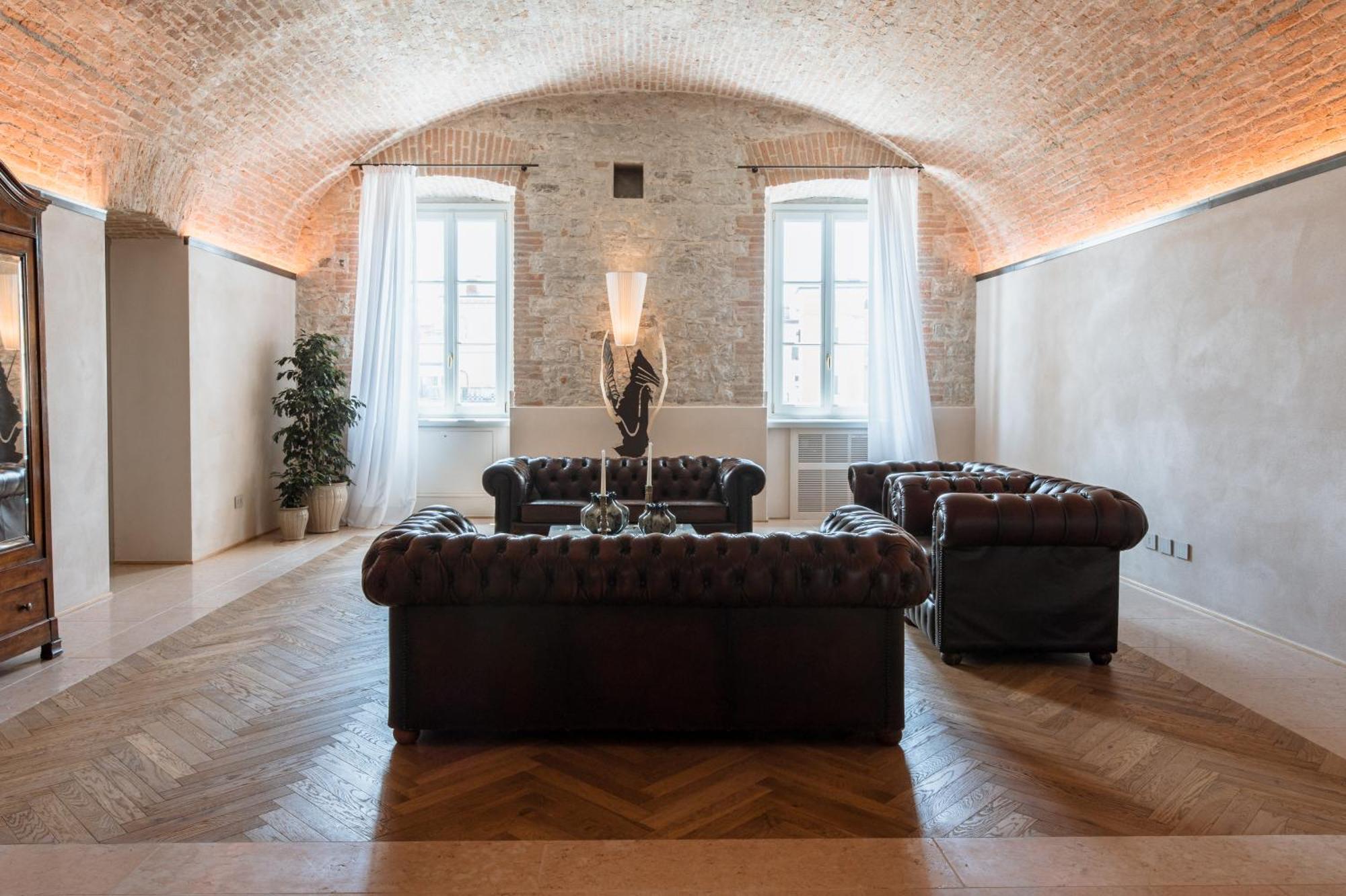 Pavillon Suite & Apartments Песк'єра-дель-Гарда Екстер'єр фото