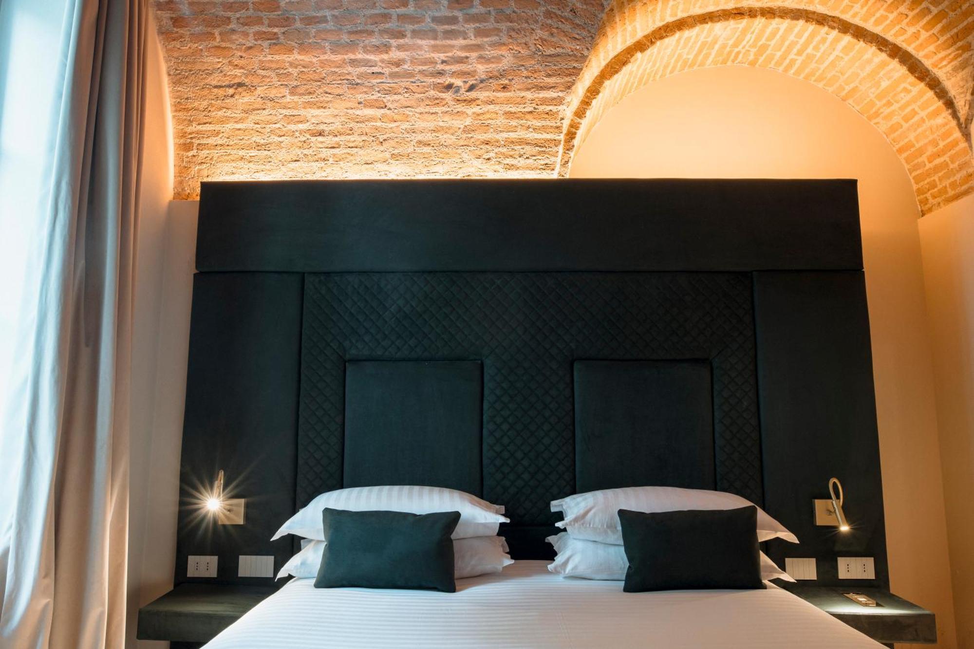 Pavillon Suite & Apartments Песк'єра-дель-Гарда Екстер'єр фото